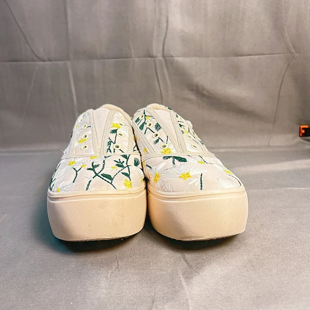RocketDog Daisy Embroidered Platform Slip-On Sneakers — Cream Floral Canvas 11